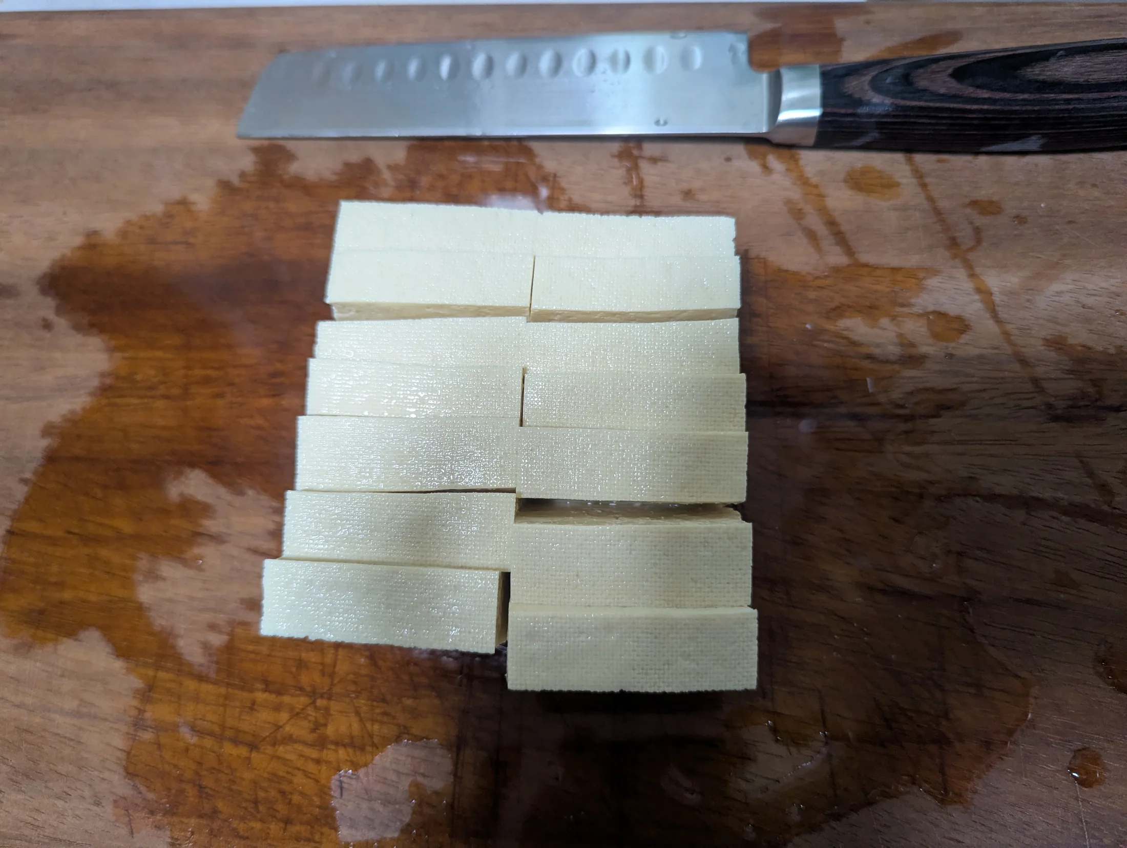 將食材切成厚型片狀 (依個人喜好)